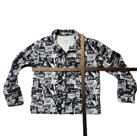 DIAMOND Supply Co. X AC/DC  World Tour Black White Men's All Over Print Jacket - Picture 5 of 16